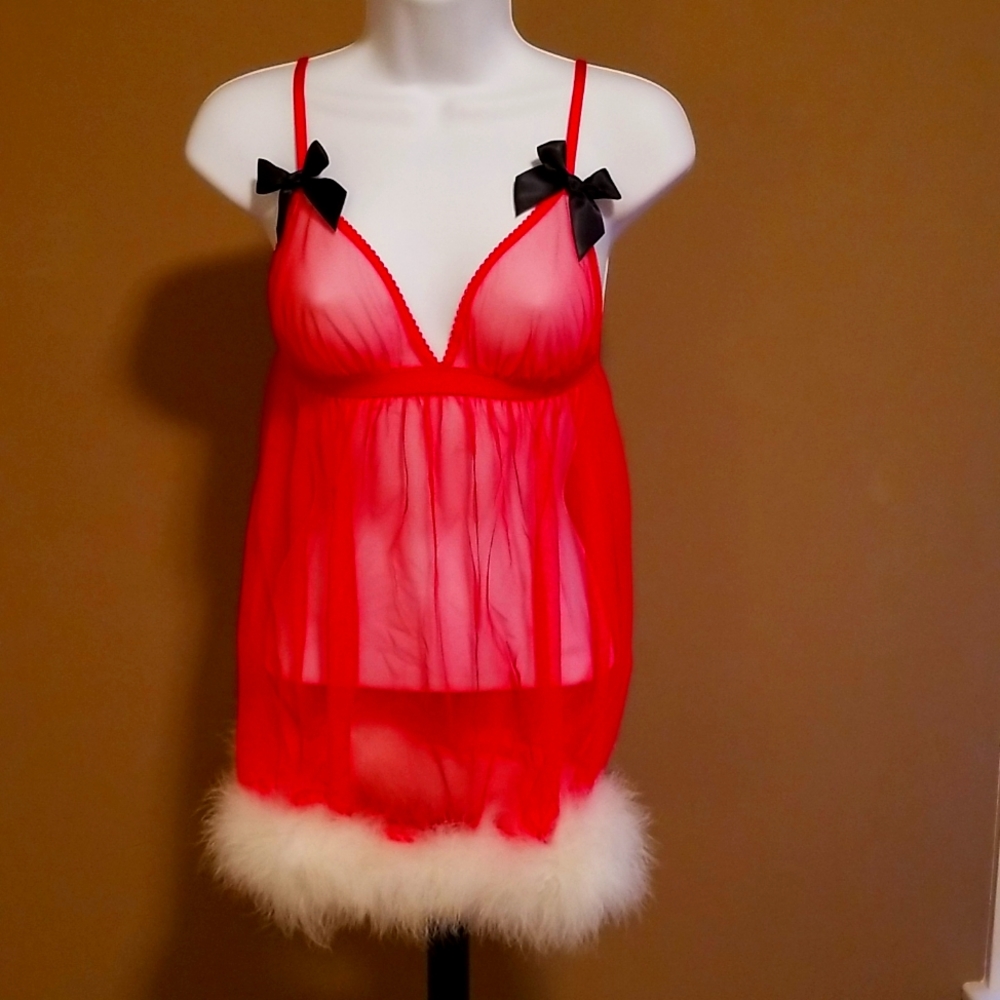 NWT Victoria's Secrets red fluffy lingerie NWT Small